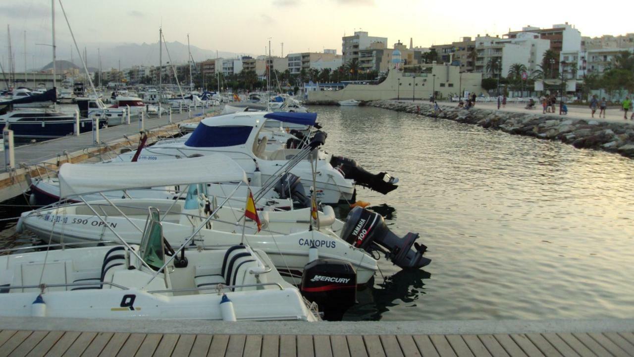 1 Calle Del Mar Apartamento Garrucha Buitenkant foto